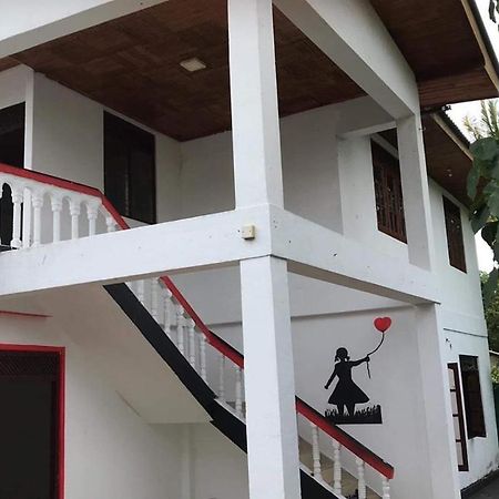 Everest Rooms Piliyandala Kültér fotó