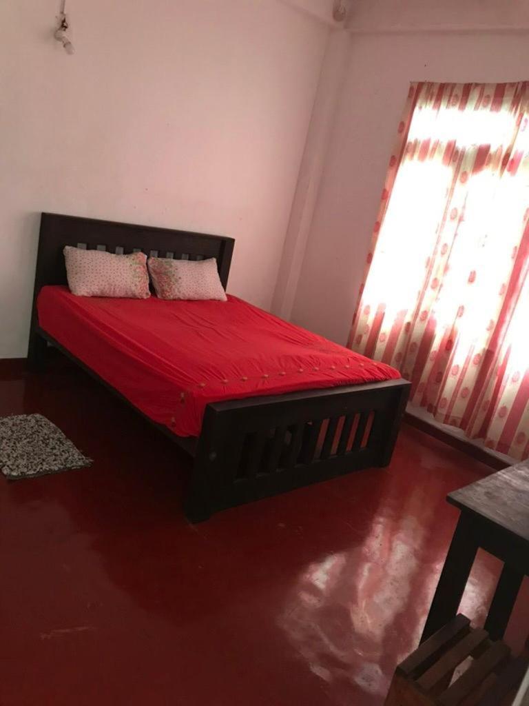 Everest Rooms Piliyandala Kültér fotó