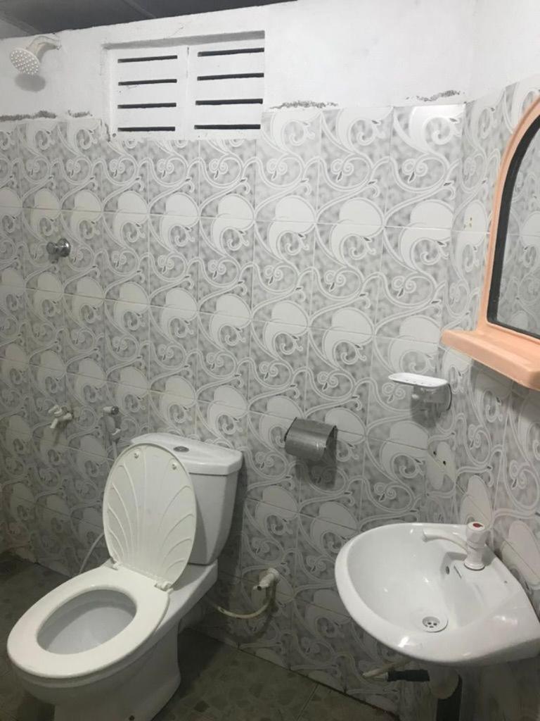 Everest Rooms Piliyandala Kültér fotó